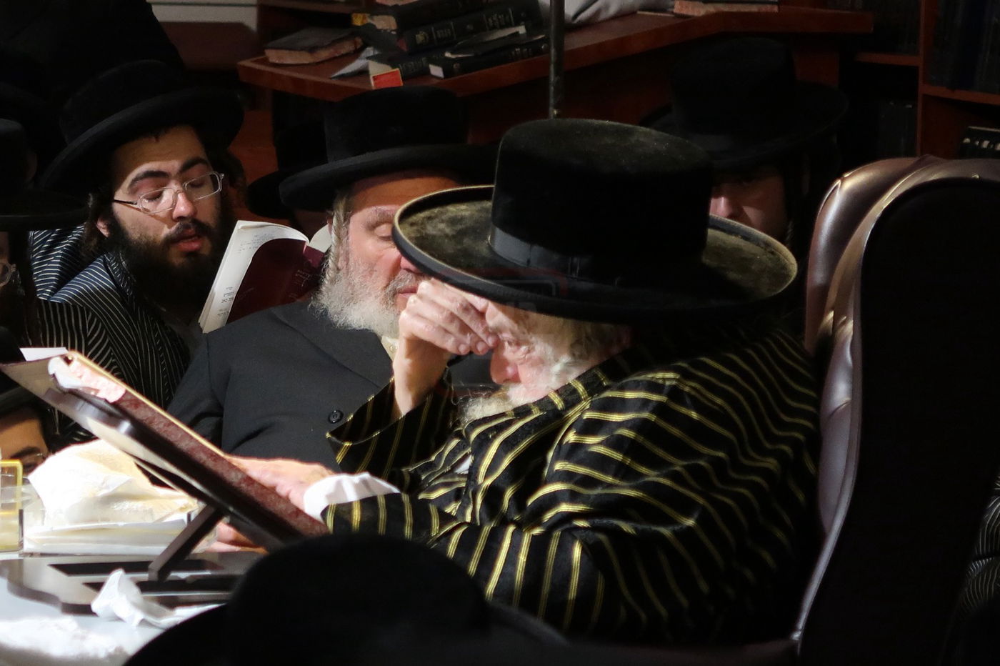 תשעה באב בחצה"ק תולדות אברהם יצחק 