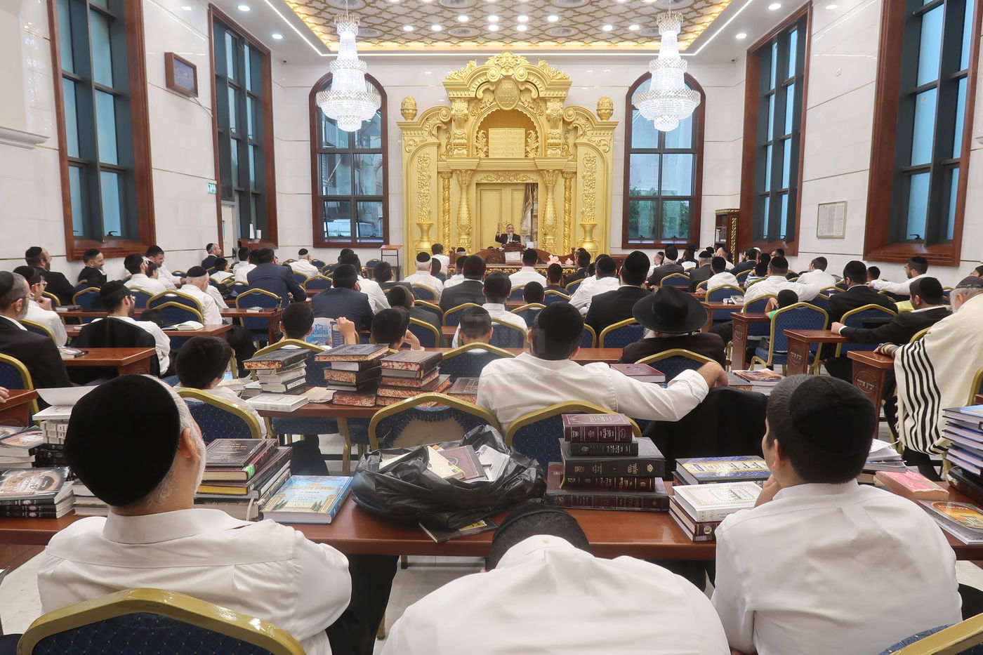 הרב מיכאל לסרי בשיחת חיזוק ביום ט' באב בבית המדרש 'יביע אומר'