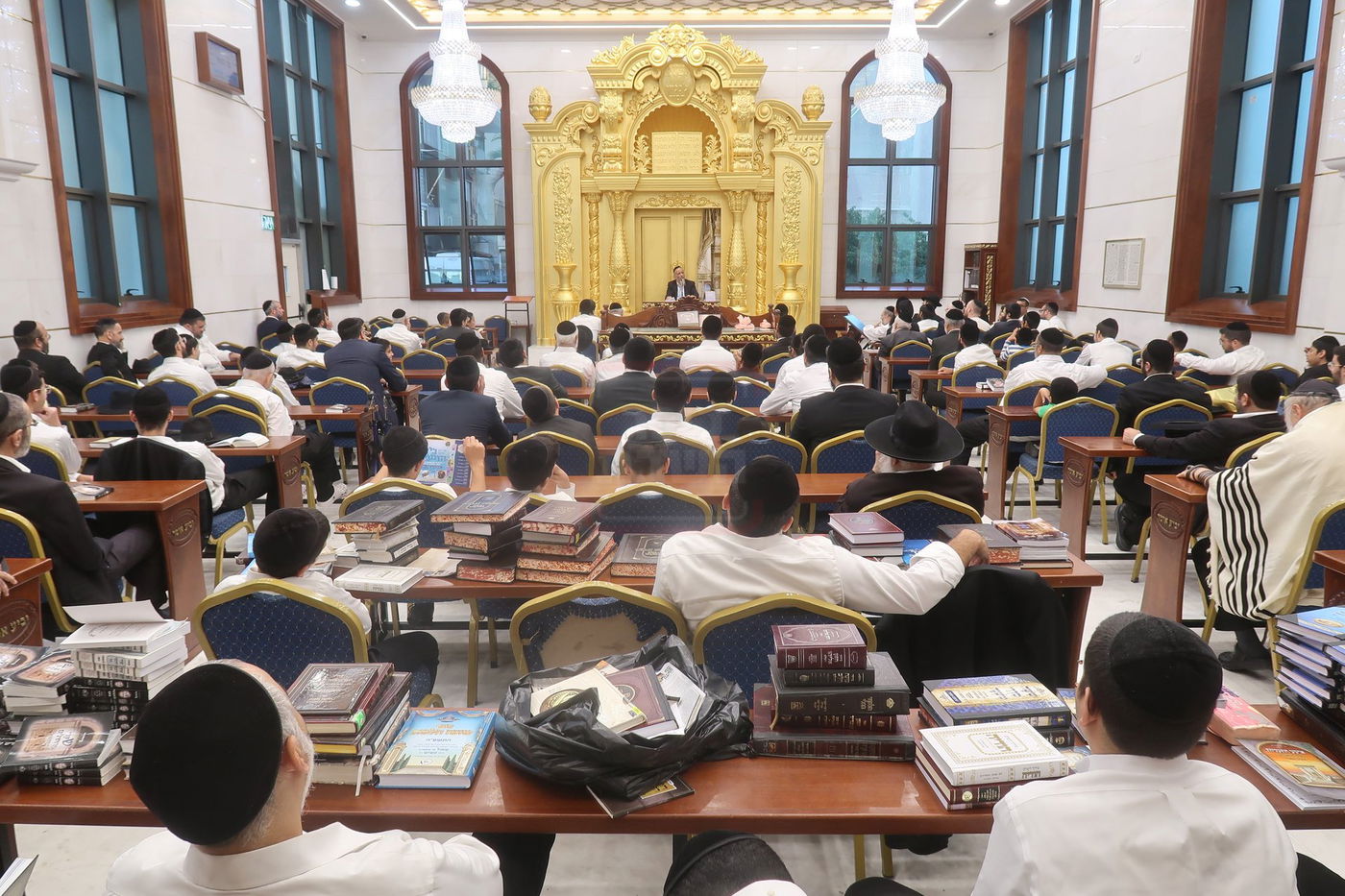 הרב מיכאל לסרי בשיחת חיזוק ביום ט' באב בבית המדרש 'יביע אומר'