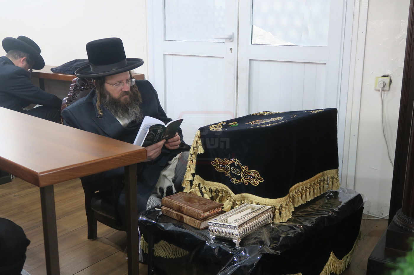 תשעה באב בחצה"ק זוטשקא ירושלים