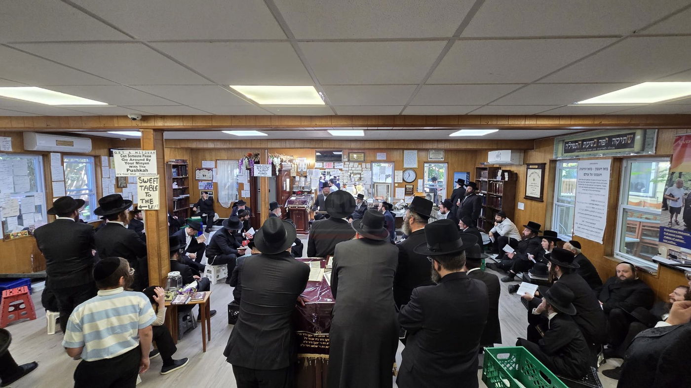 תשעה באב בחצה"ק ניקלשבורג בקאנטרי בוואודבוירן