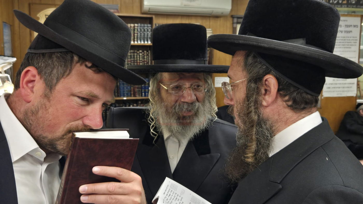 תשעה באב בחצה"ק ניקלשבורג בקאנטרי בוואודבוירן