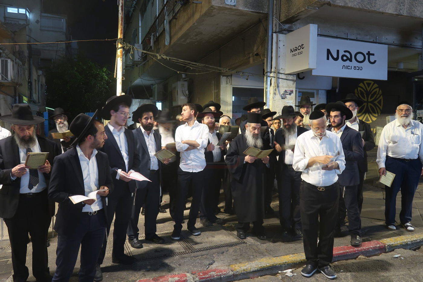 הגאון רבי ניסים בן שמעון בקידוש לבנה