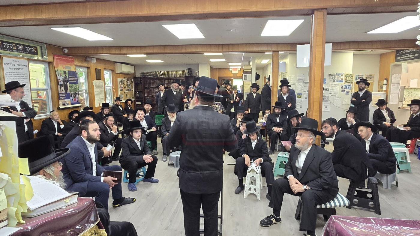 תשעה באב בחצה"ק ניקלשבורג בקאנטרי בוואודבוירן