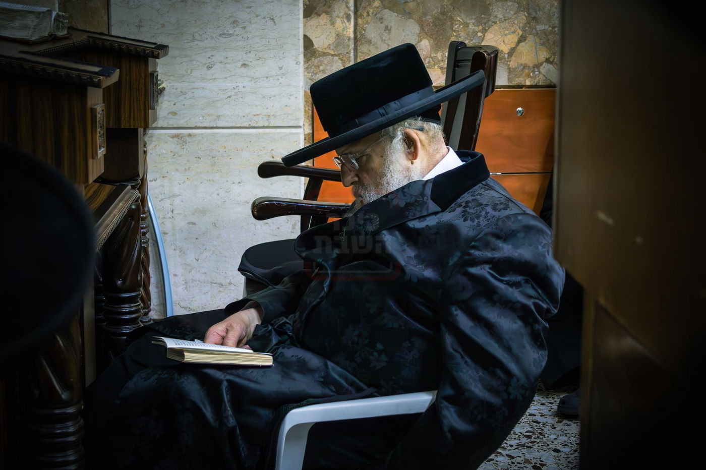 תשעה באב בחצה"ק פינסק קרלין