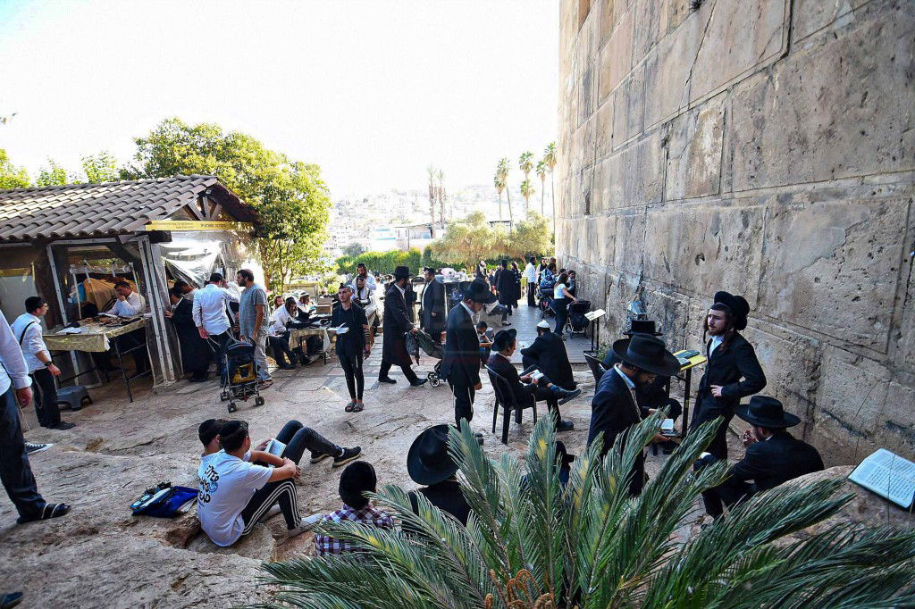 תשעה באב בעיר האבות חברון