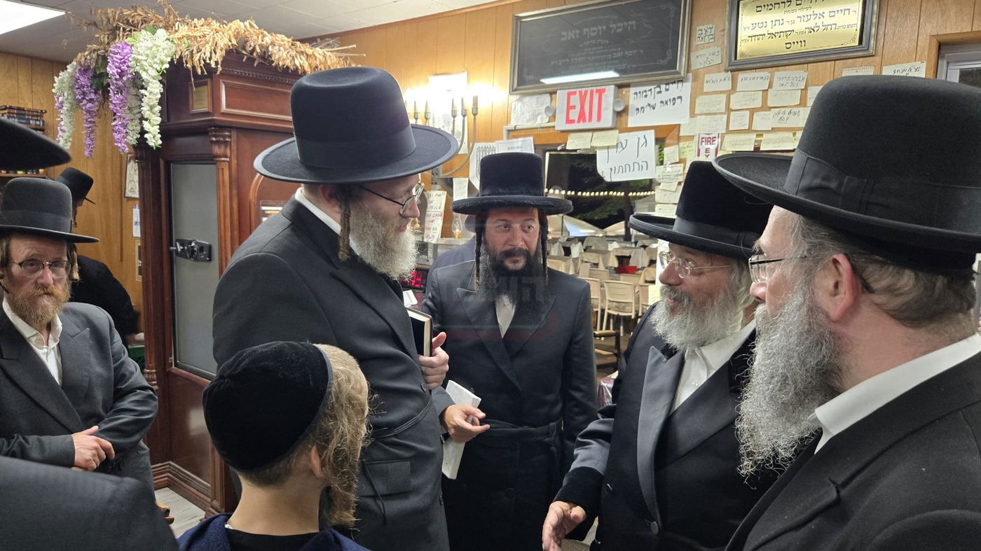 תשעה באב בחצה"ק ניקלשבורג בקאנטרי בוואודבוירן