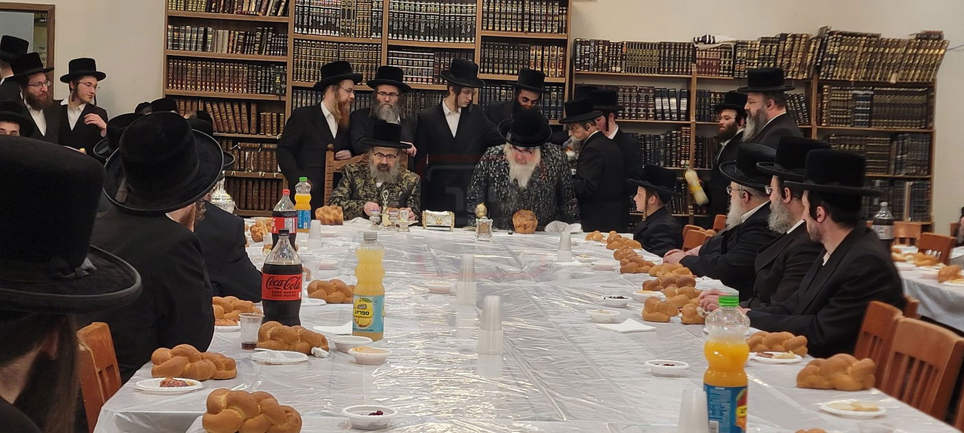 האדמו"רים מויז'ניץ לונדון - ויז'ניץ מונטריאול, בטיש מוצאי תשעה באב