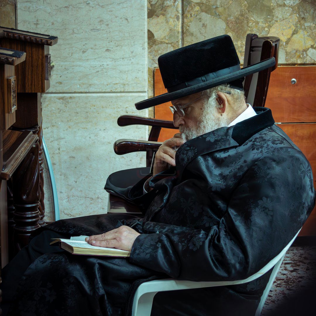 תשעה באב בחצה"ק פינסק קרלין