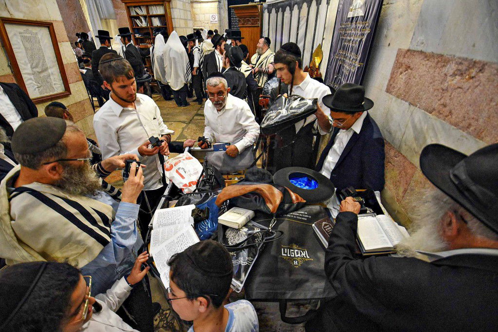 תשעה באב בעיר האבות חברון