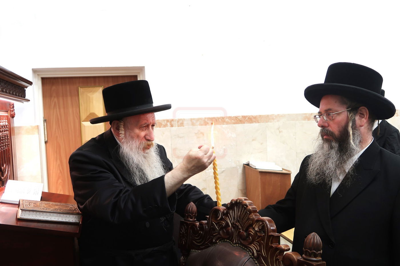 תשעה באב בחצה"ק טשארנאביל 