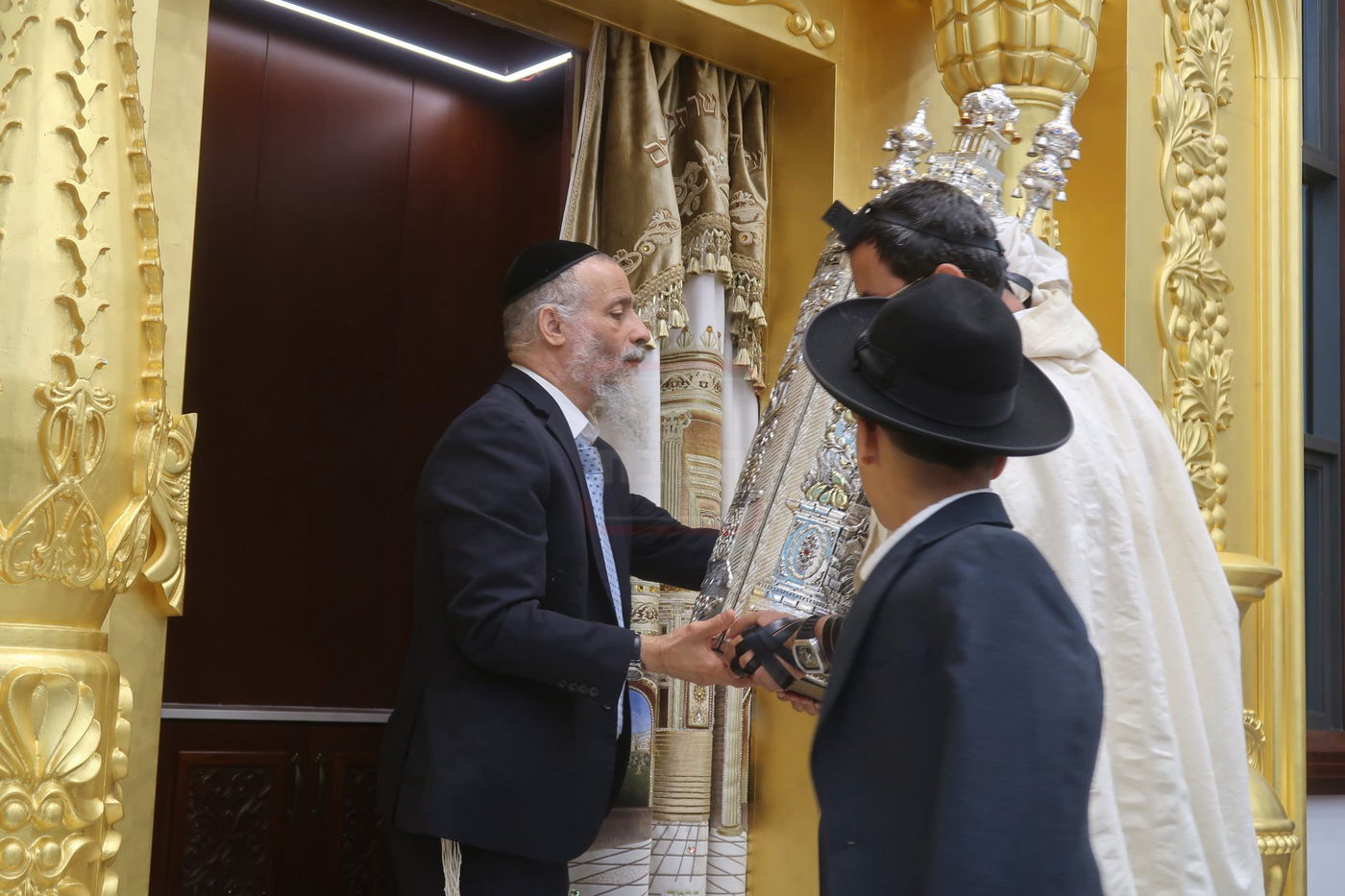 הרב מיכאל לסרי בשיחת חיזוק ביום ט' באב בבית המדרש 'יביע אומר'