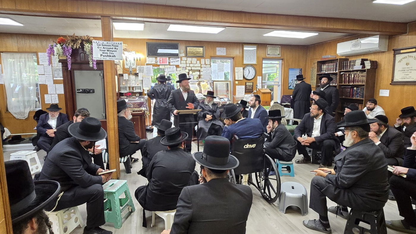 תשעה באב בחצה"ק ניקלשבורג בקאנטרי בוואודבוירן