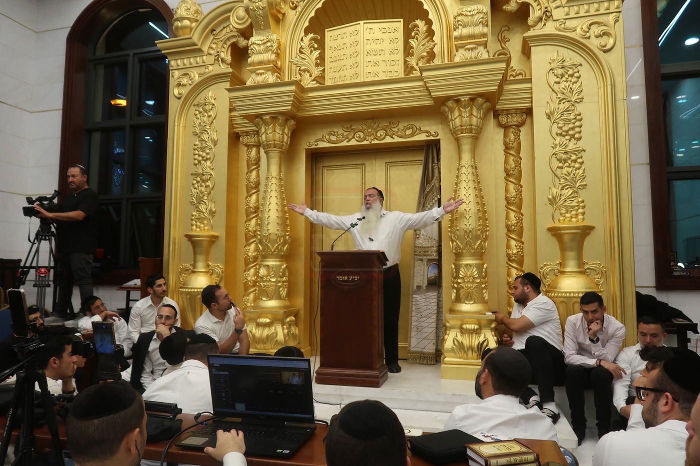 תשעה באב אצל הגאון הרב יגאל כהן