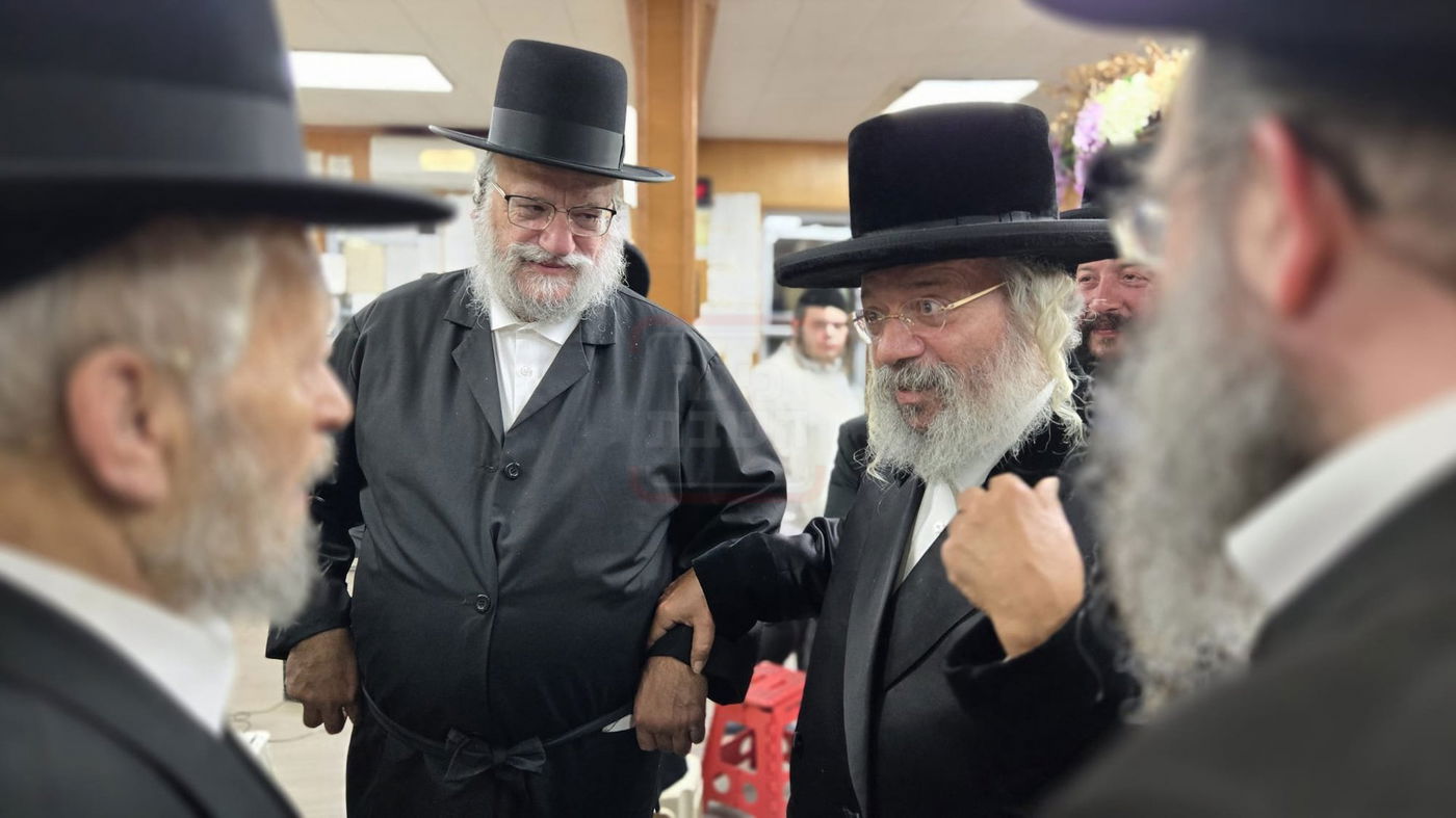 תשעה באב בחצה"ק ניקלשבורג בקאנטרי בוואודבוירן