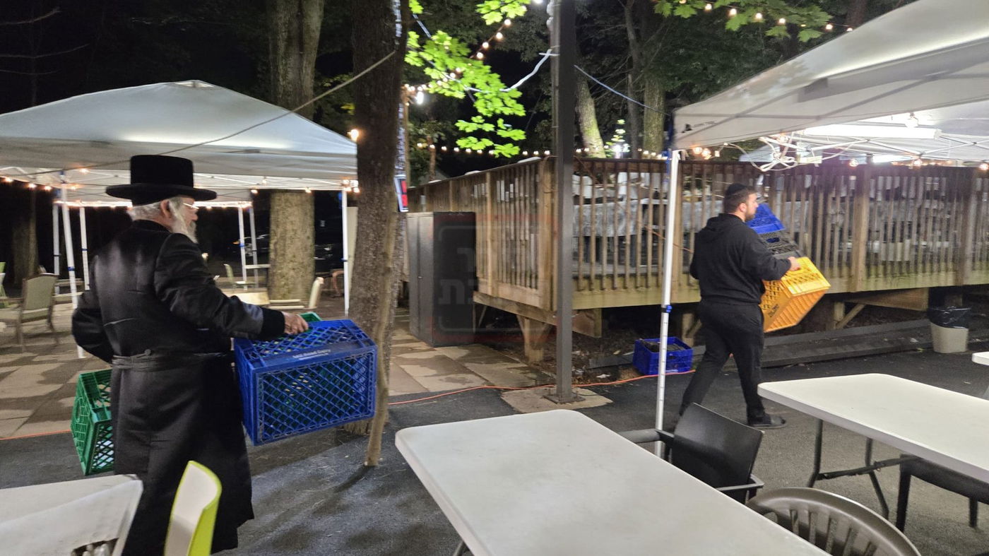 תשעה באב בחצה"ק ניקלשבורג בקאנטרי בוואודבוירן