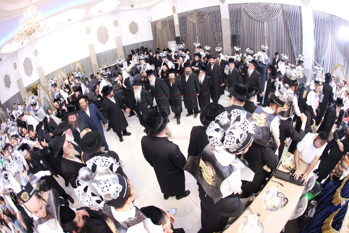 מסיבת חומש בתלמוד תורה טשכנוב