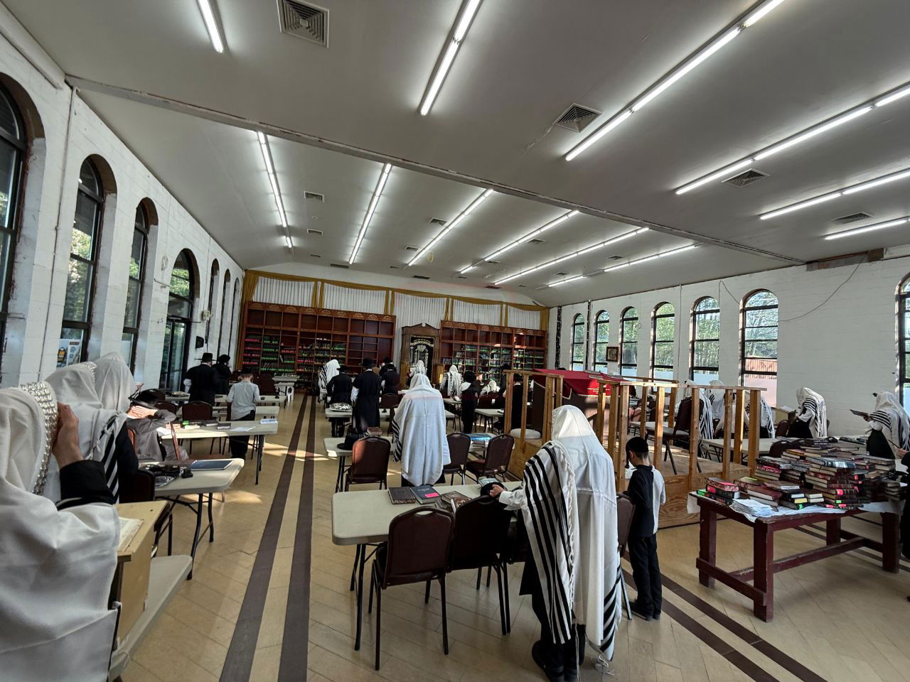 תשעה באב בחצה"ק קראלי