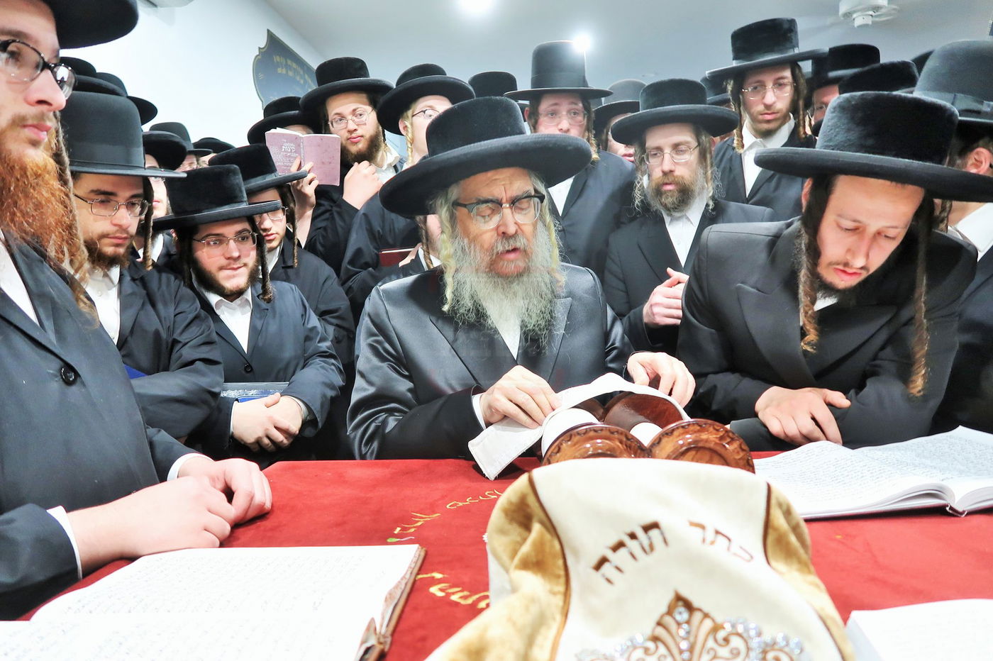 תשעה באב בחצה"ק סאטמר