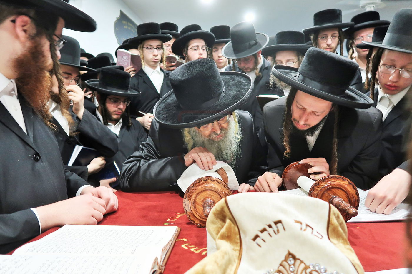 תשעה באב בחצה"ק סאטמר