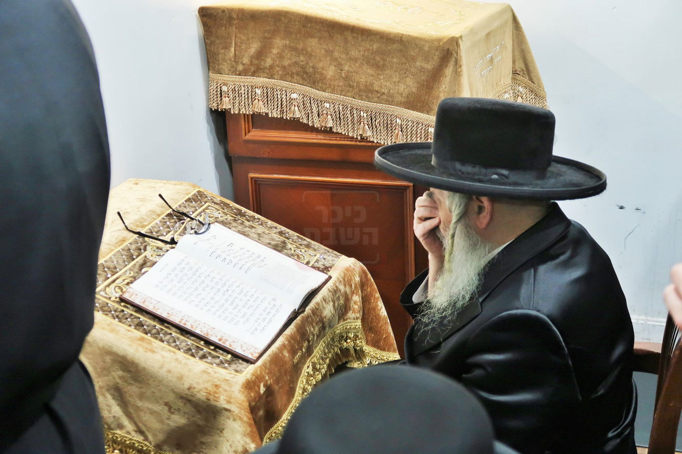 תשעה באב בחצה"ק סאטמר