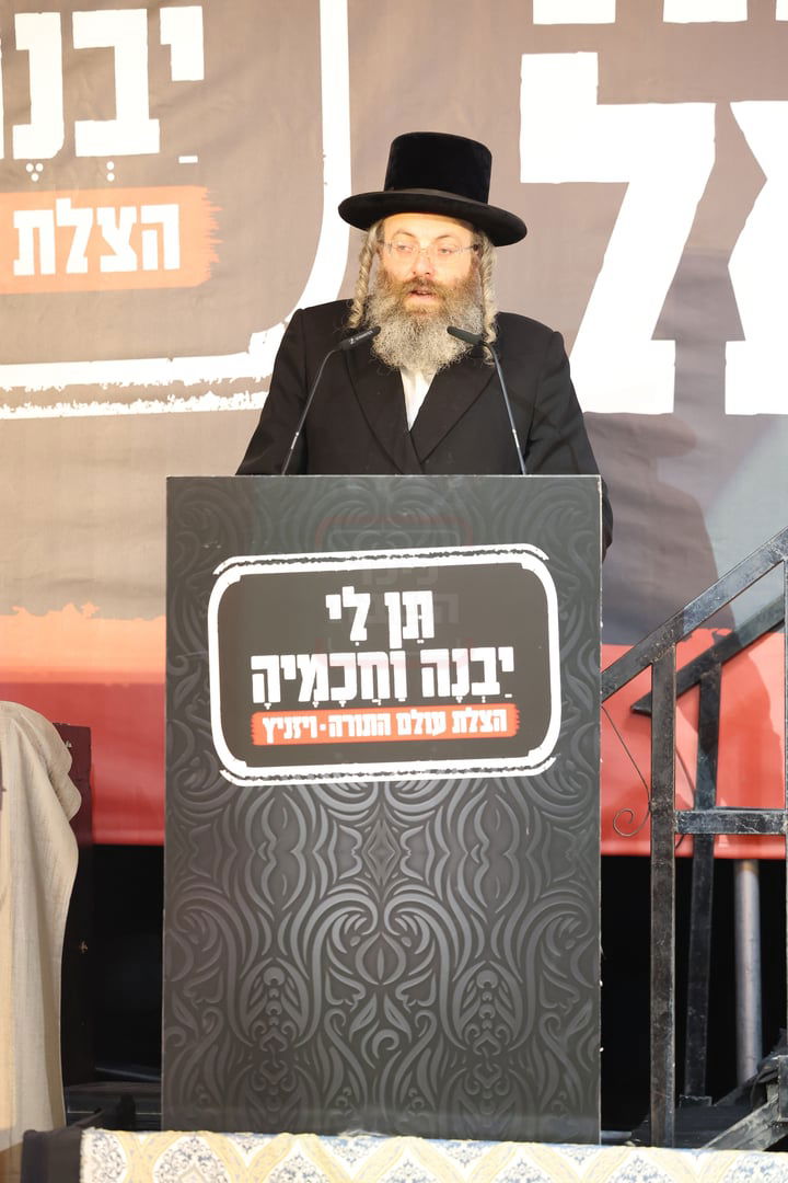 כינוס חסידי ויז'ניץ במושב אורה