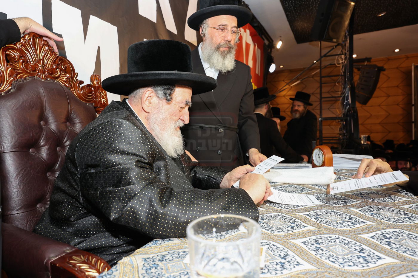 האדמו"ר מויז'ניץ בקריאת קוויטל במושב אורה