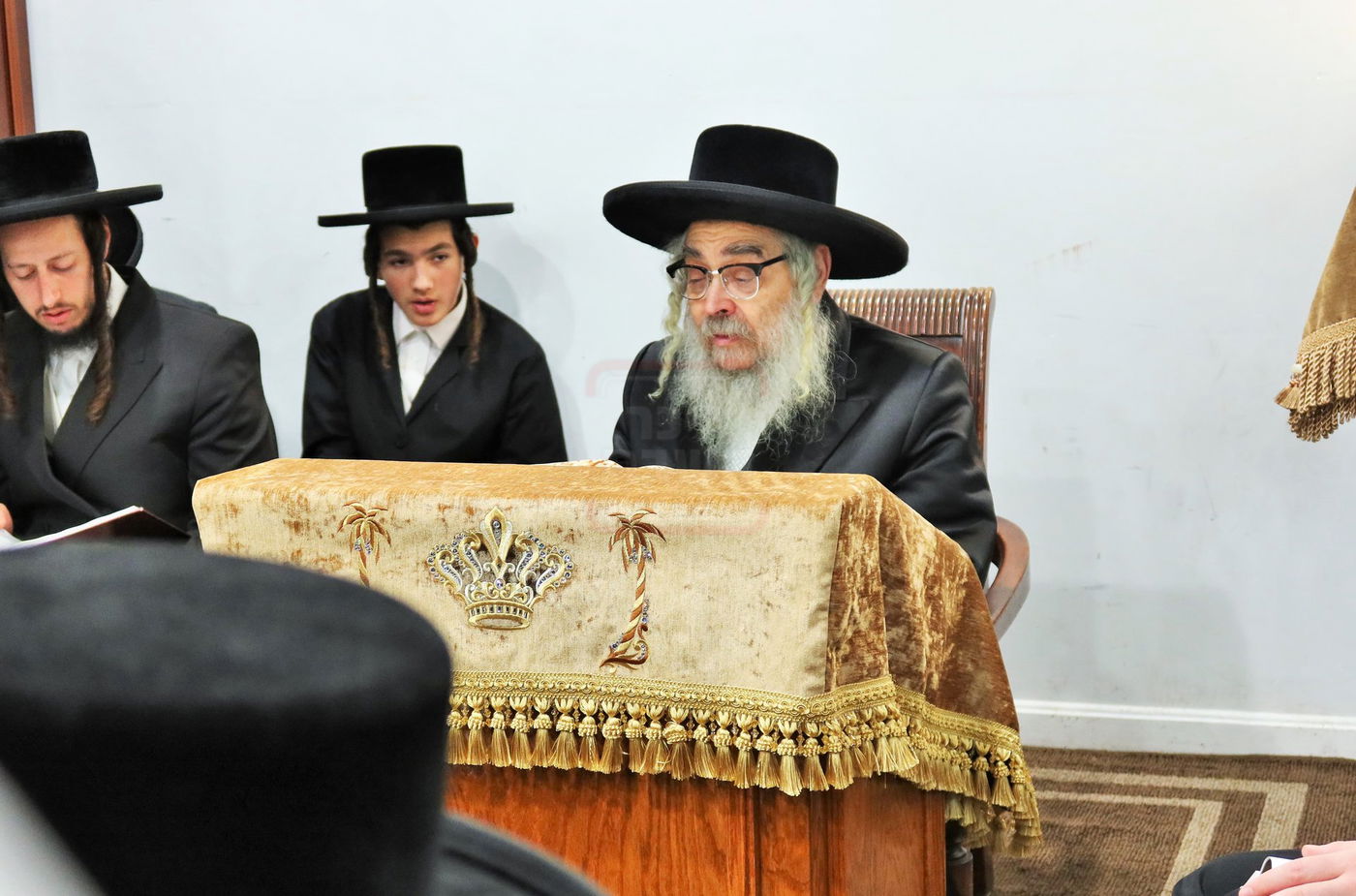 תשעה באב בחצה"ק סאטמר