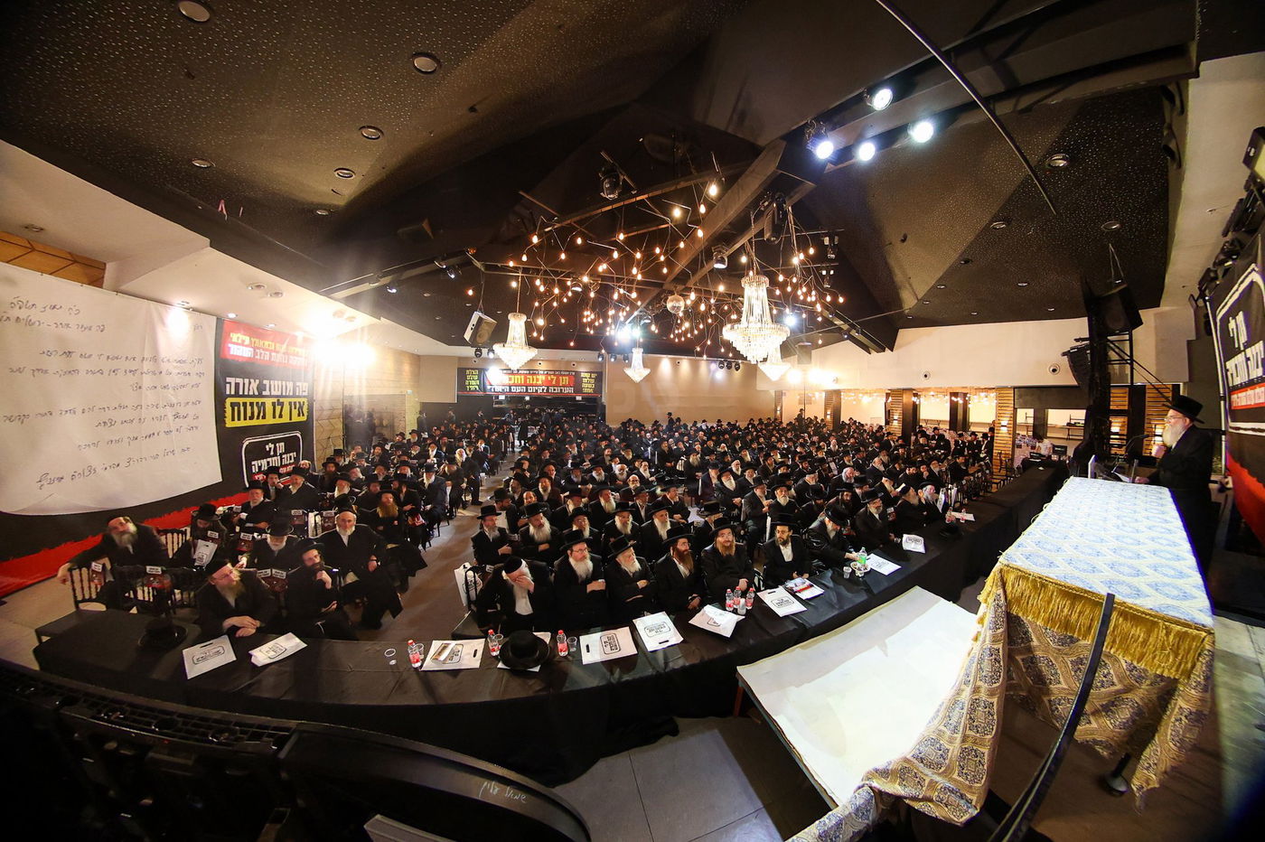 כינוס חסידי ויז'ניץ במושב אורה