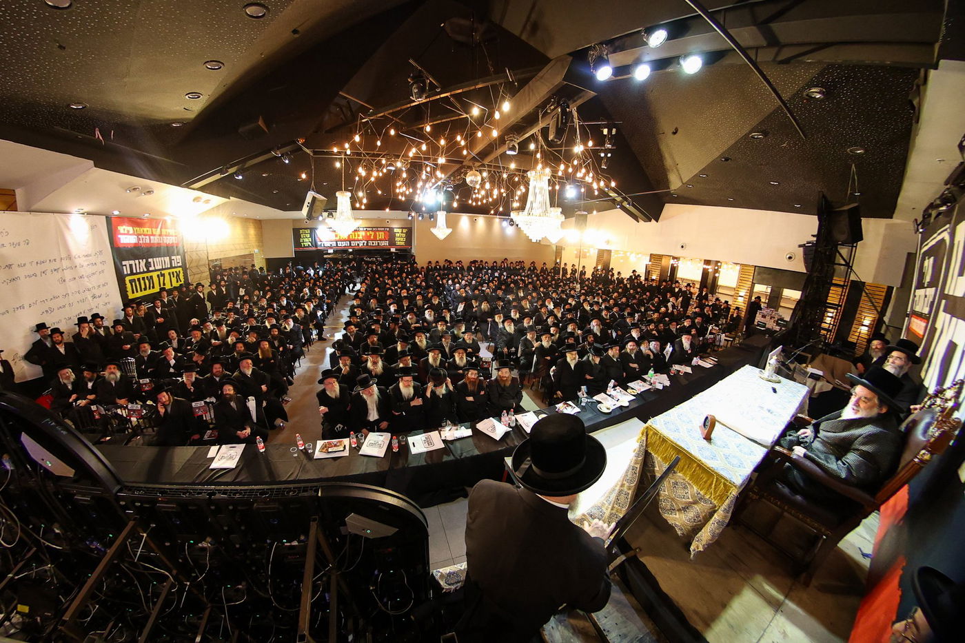 כינוס חסידי ויז'ניץ במושב אורה