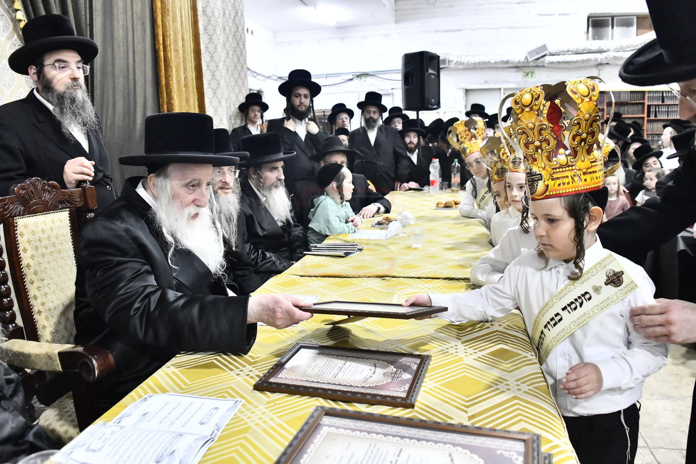 סיום חמשה חומשי תורה במכנובקא בעלזא