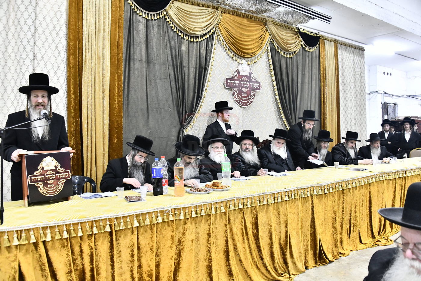 סיום חמשה חומשי תורה במכנובקא בעלזא