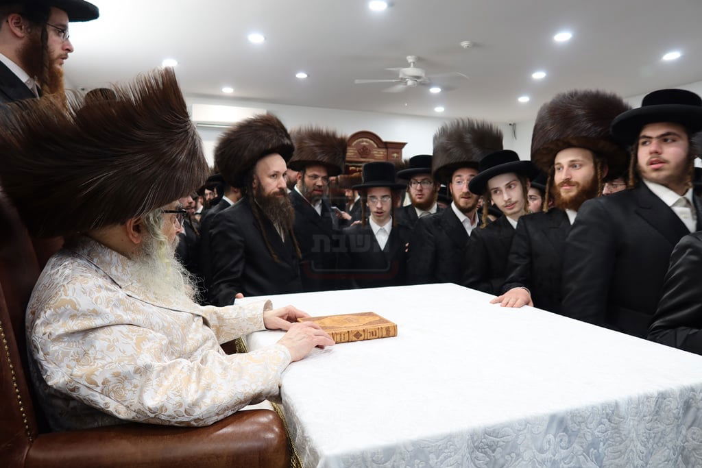 האדמור מסאטמר במנוחה בניו העמפשיר