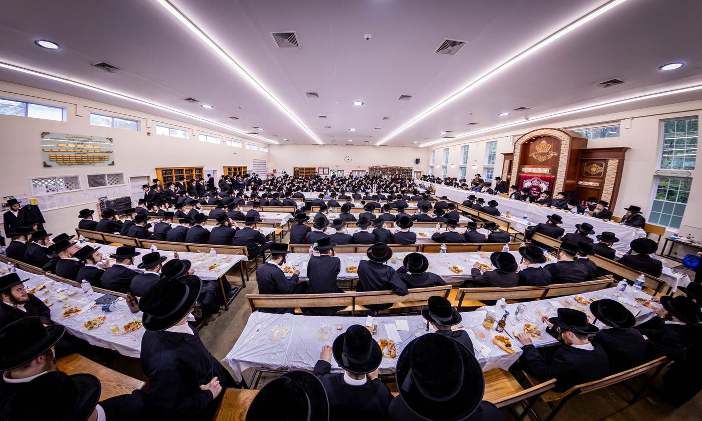 שמחת פדיון הבן לנין האדמו"ר מבאבוב 45