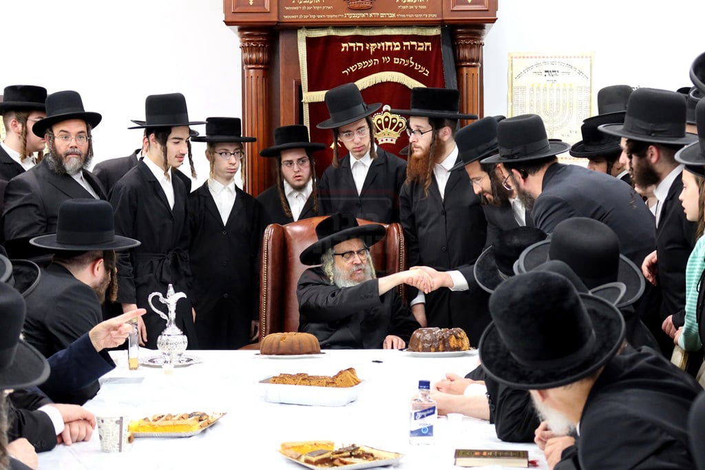 האדמור מסאטמר במנוחה בניו העמפשיר