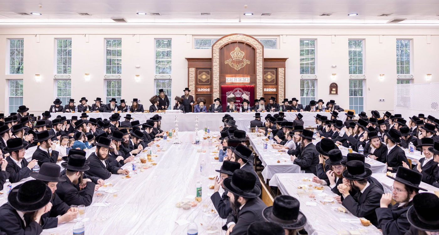 שמחת פדיון הבן לנין האדמו"ר מבאבוב 45