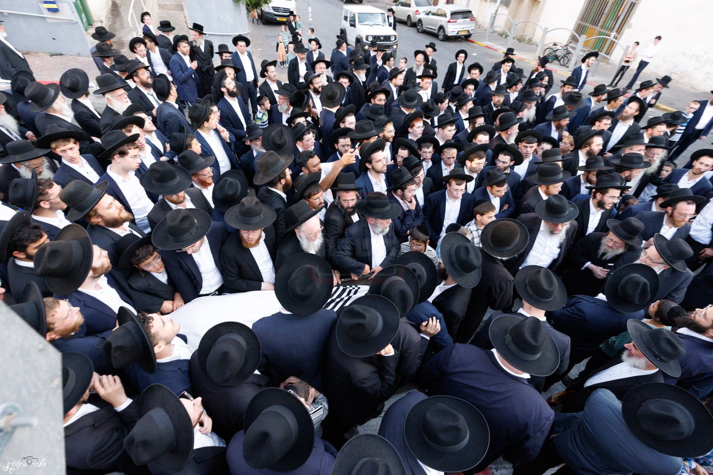 מסע הלוויית הגרב"ש דויטש זצ"ל - בבני ברק