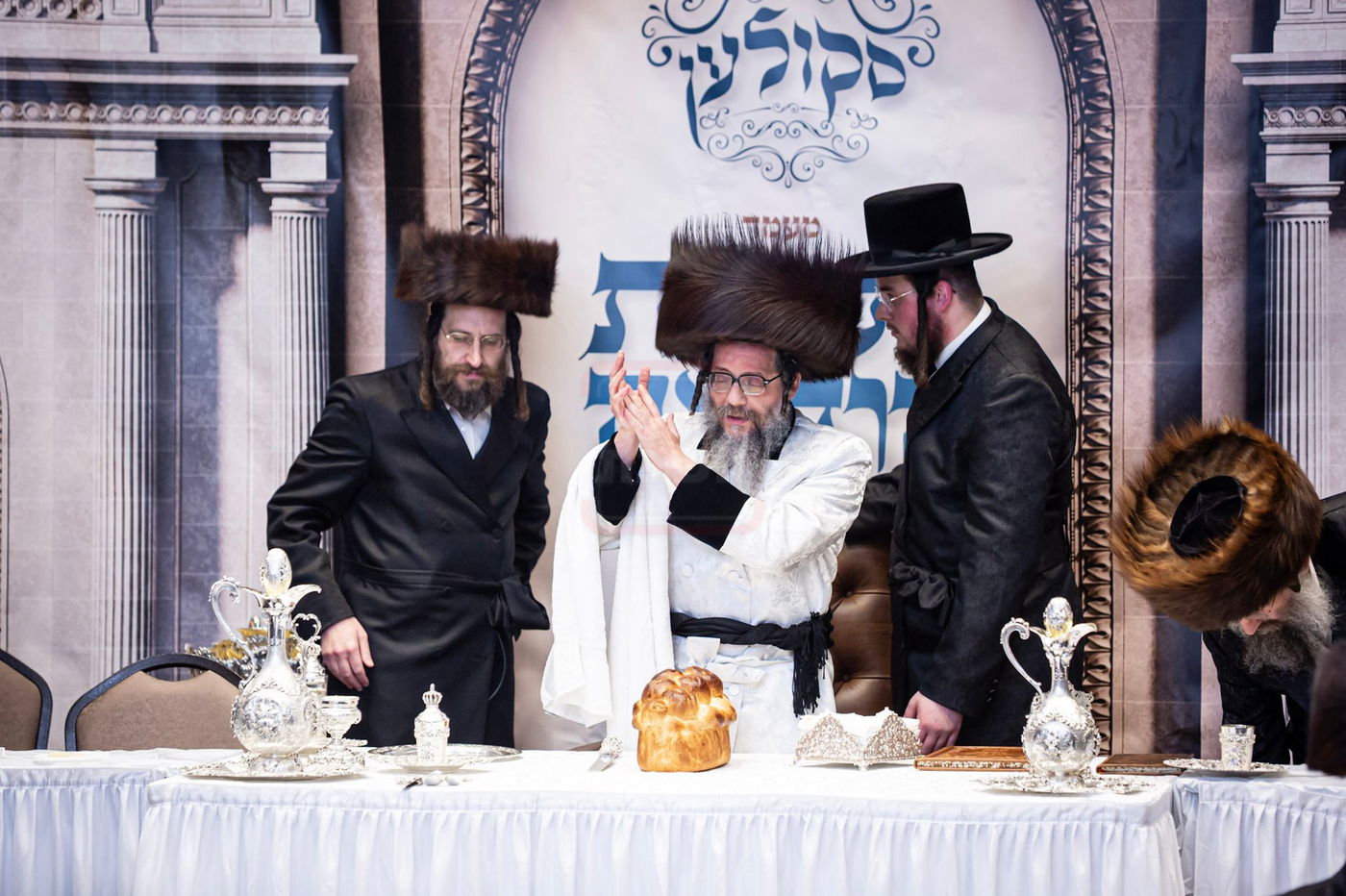 מוצאי שבת נחמו בסקולען לייקווד