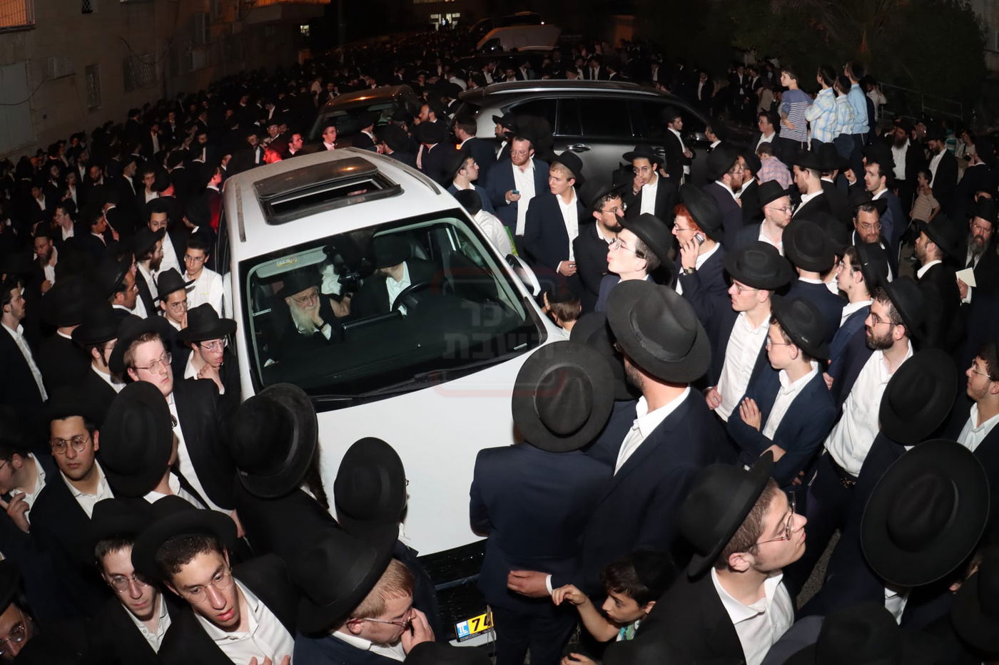 מסע הלוויית הגרב"ש דויטש זצ"ל - בירושלים