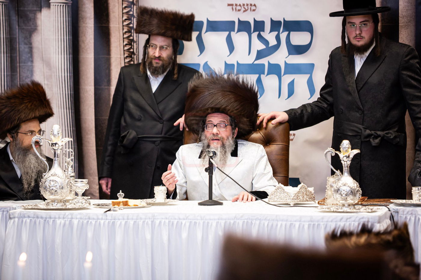 מוצאי שבת נחמו בסקולען לייקווד