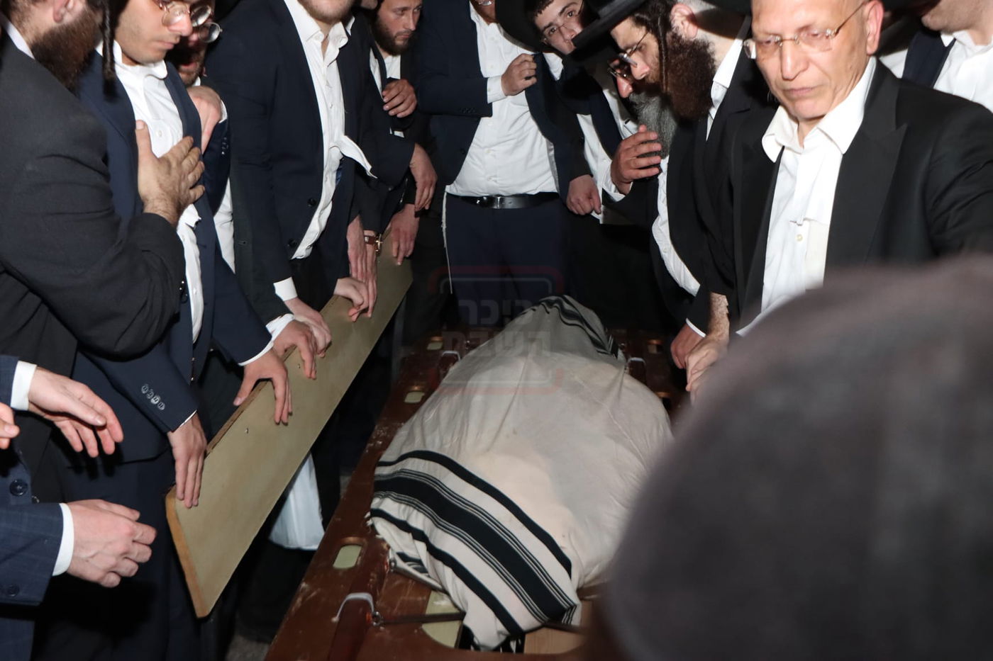 מסע הלוויית הגרב"ש דויטש זצ"ל - בירושלים