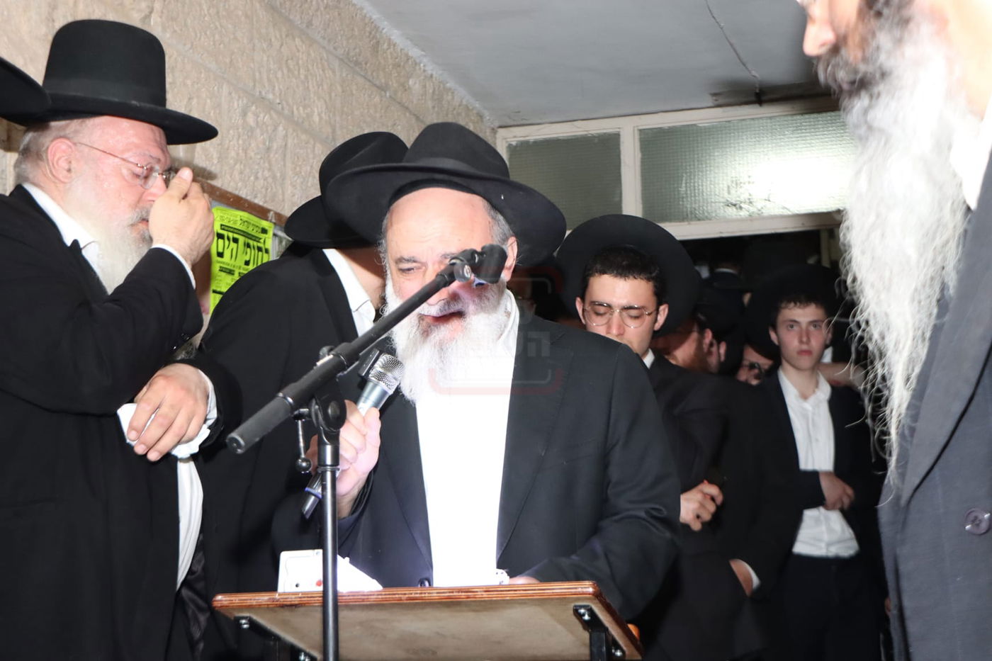 מסע הלוויית הגרב"ש דויטש זצ"ל - בירושלים