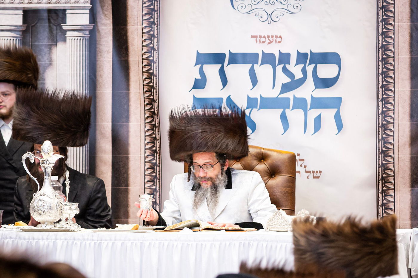 מוצאי שבת נחמו בסקולען לייקווד