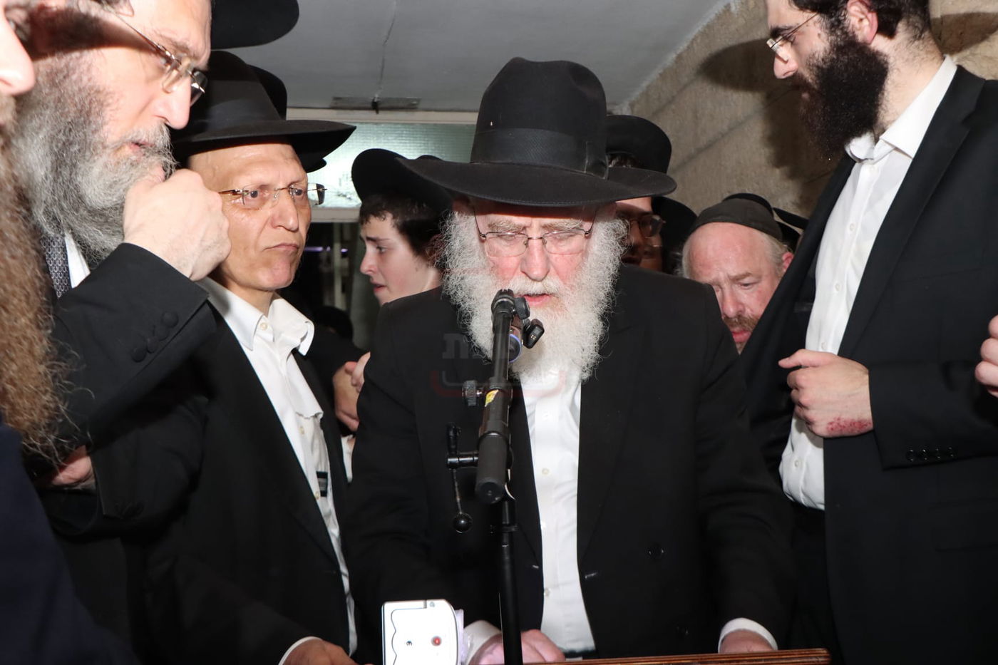 מסע הלוויית הגרב"ש דויטש זצ"ל - בירושלים