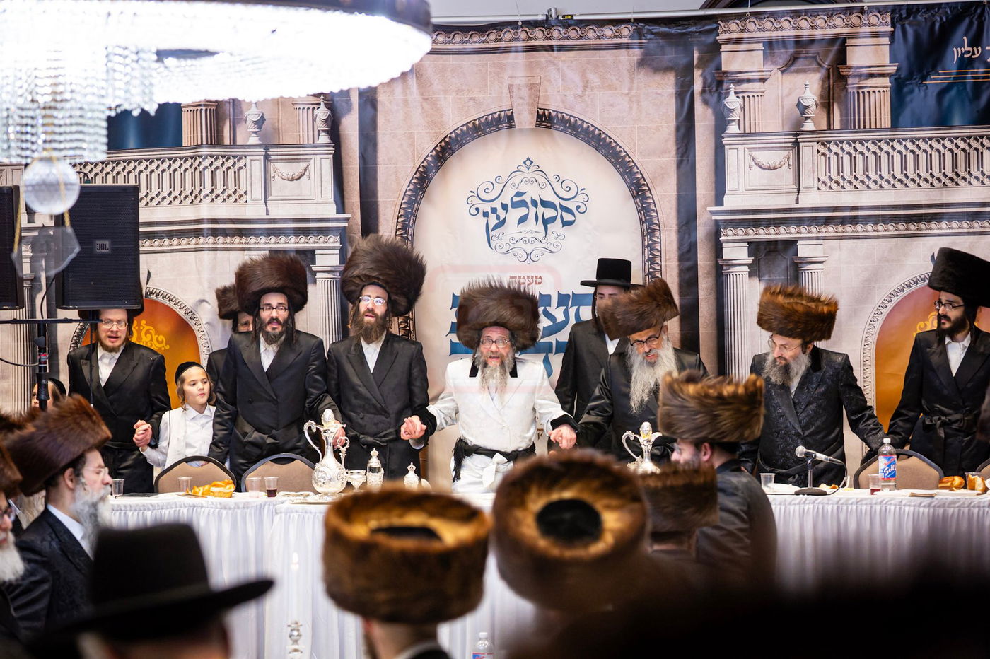 מוצאי שבת נחמו בסקולען לייקווד