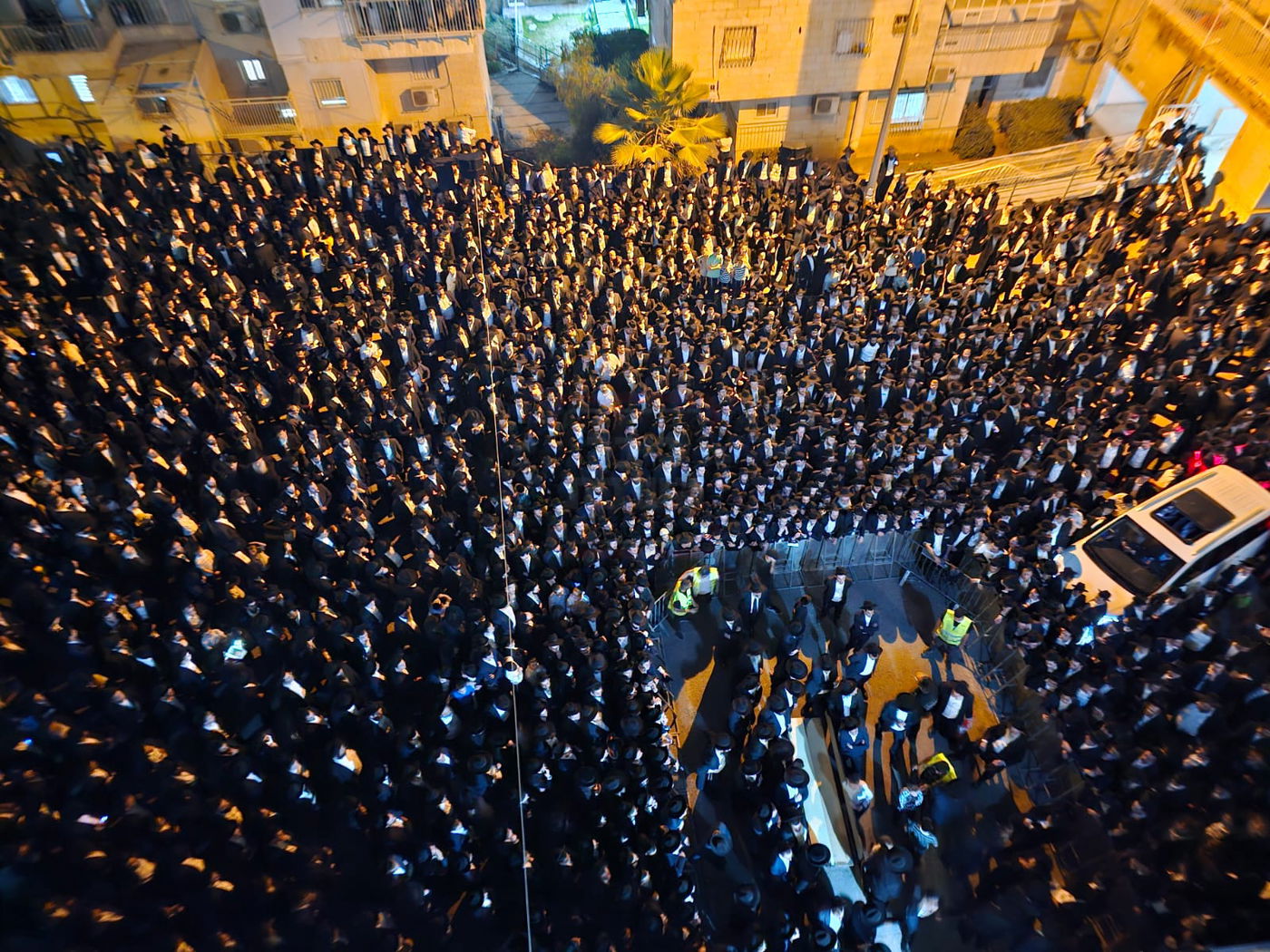 מסע הלוויית הגרב"ש דויטש זצ"ל - בירושלים