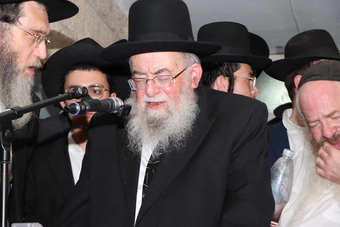 מסע הלוויית הגרב"ש דויטש זצ"ל - בירושלים