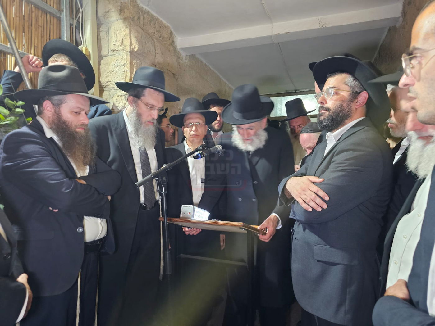 מסע הלוויית הגרב"ש דויטש זצ"ל - בירושלים