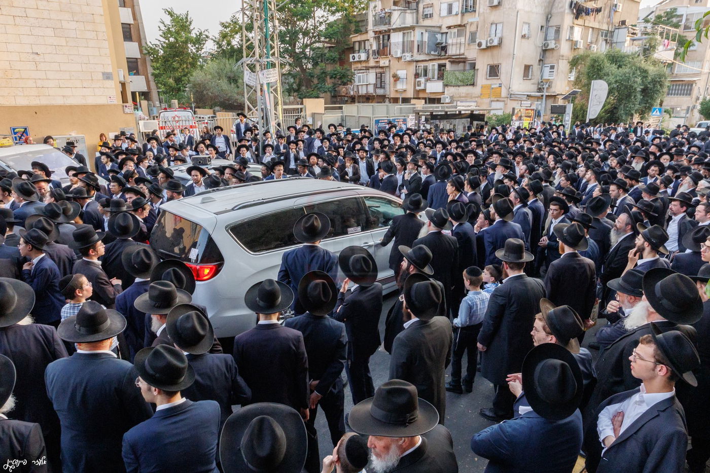 מסע הלוויית הגרב"ש דויטש זצ"ל - בבני ברק