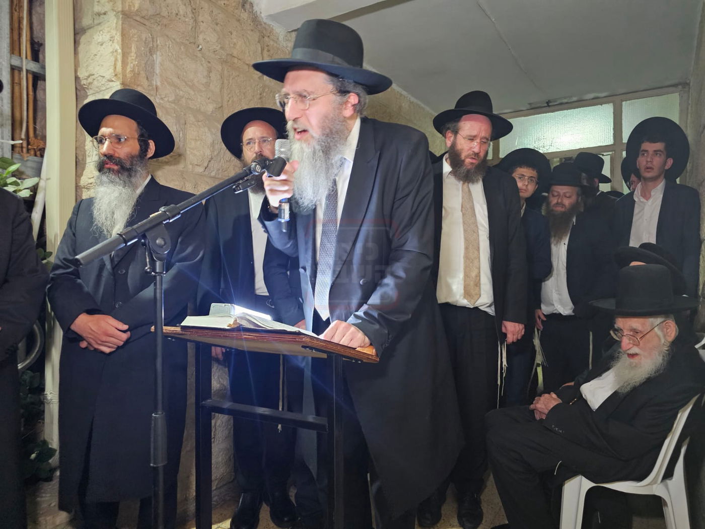 מסע הלוויית הגרב"ש דויטש זצ"ל - בירושלים